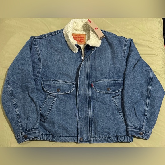 Levi’s Rancher Sherpa Trucker Jacket Men's Small Oversized Fit (23.8 in PtP) NWT